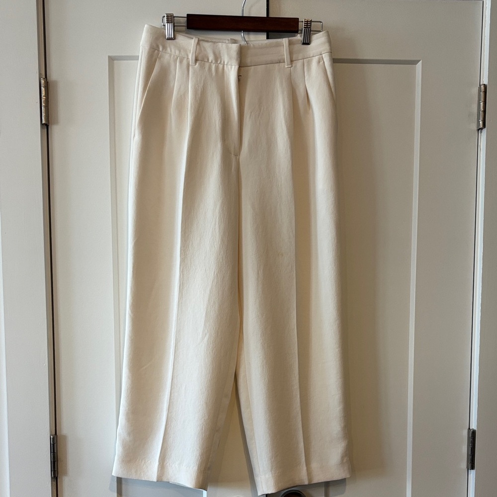 ARITZIA The Effortless Pant Cropped- Crepette